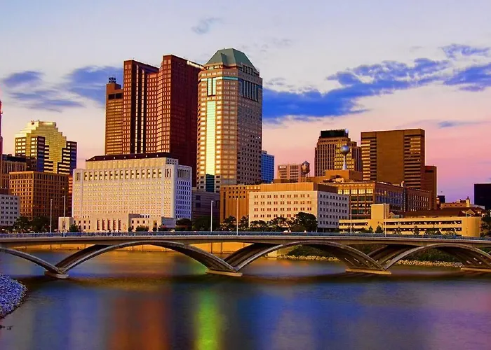 King + 2 Queen Bed - Heart Of Downtown Apartamento Columbus