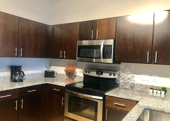 King + 2 Queen Bed - Heart Of Downtown * Columbus